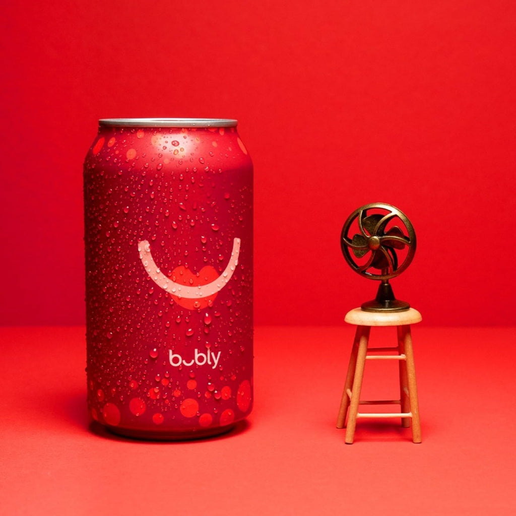 Strawberry Flavored Sparkling Water 12 fl oz Aluminum Can 20-Pack T4512