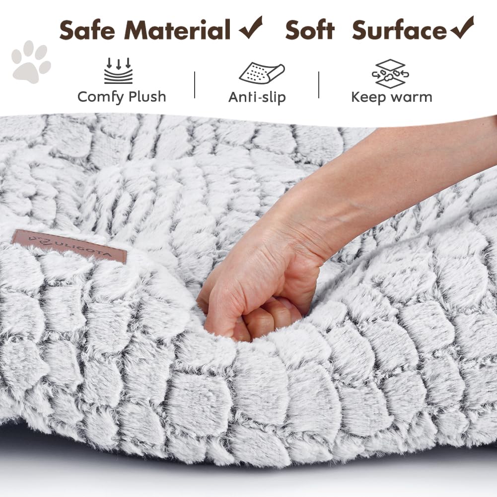 White Dog Crate Pad 24"x18" C614721