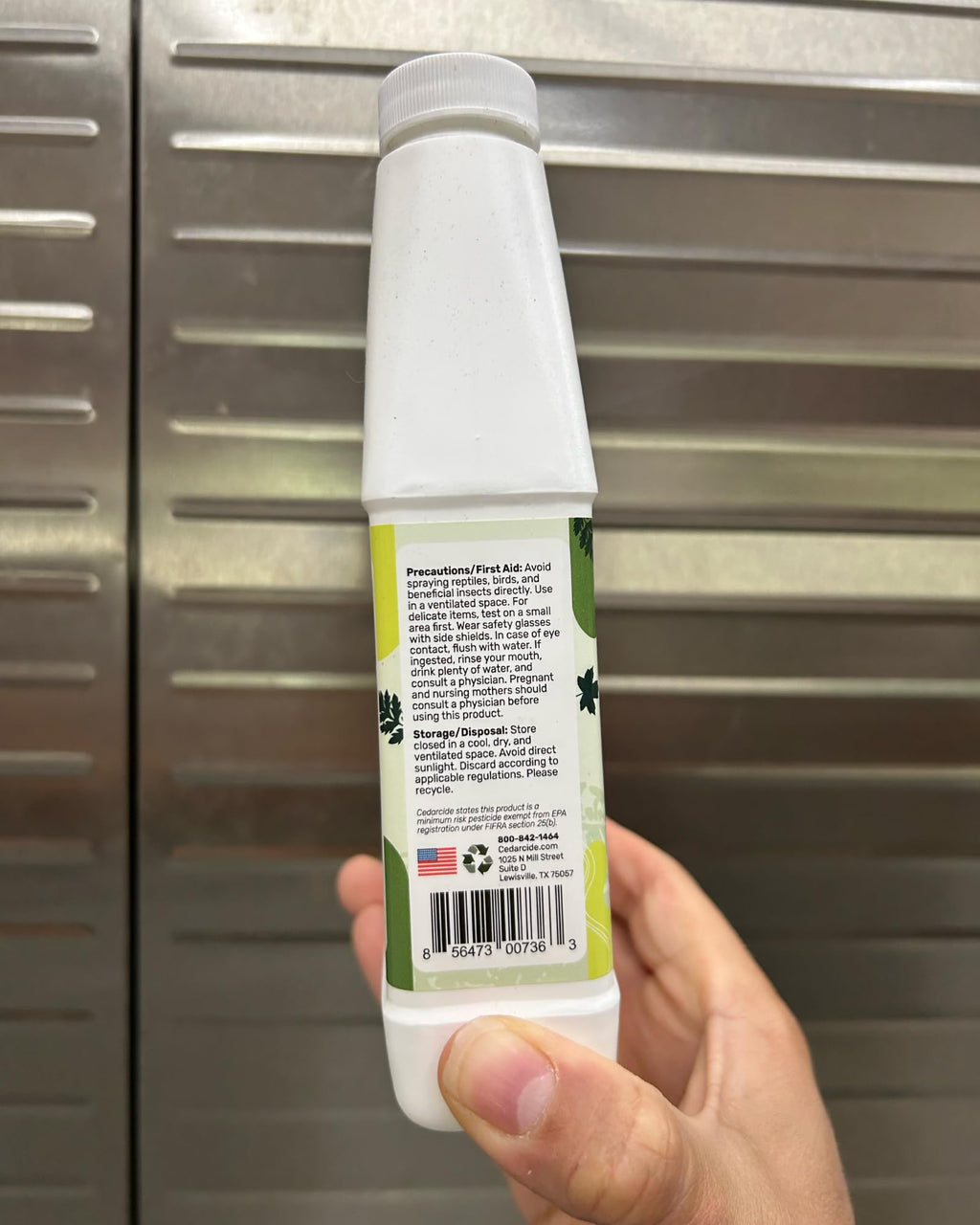 Cedar Oil Bug Spray 32oz V841318